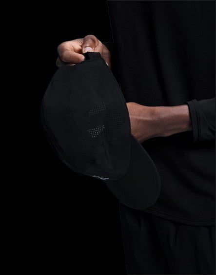 ON RUNNING GORRA PERFORMANCE UNISEX BLACK