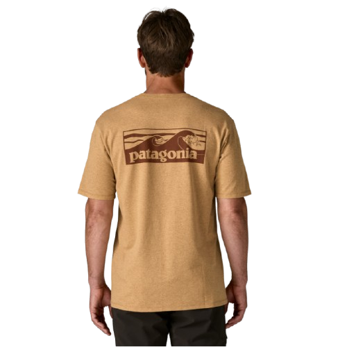 PATAGONIA CAMISETA BOARDSHORT LOGO POCKET RESPONSIBILI-TEE HOMBRE TALON GOLD