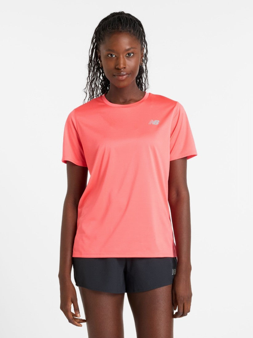 NEW BALANCE SPORT ESSENTIALS T-SHIRT RED MUJER